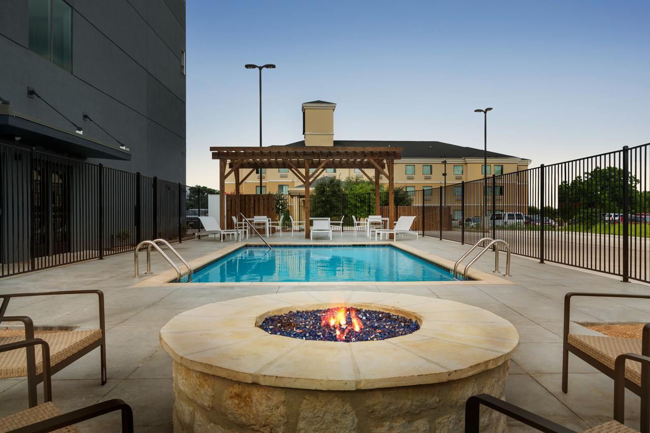 Country Inn & Suites By Radisson, New Braunfels, Tx Buitenkant foto